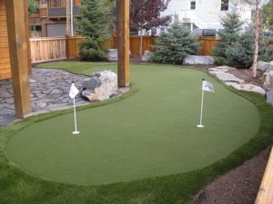 How to Create the Ultimate Golfers Paradise with a Custom Putting Green