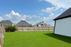 Maintaining Artificial Grass: The Texas Homeowners’ Guide to Lawn Care (2026)